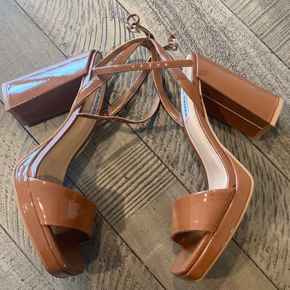 Brown Steve Madden heels